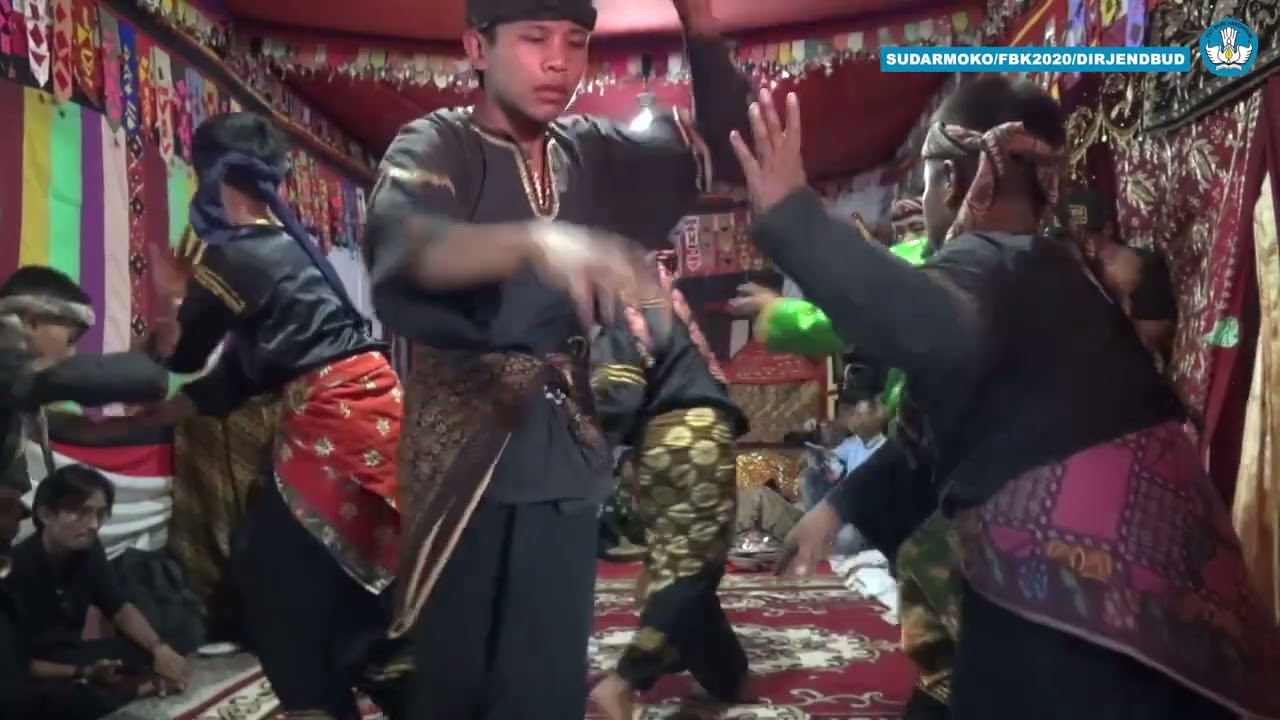 PENDOKUMENTASIAN SASTRA LISAN DI SUMATERA BARAT: KABUPATEN SOLOK RANDAI ILAU