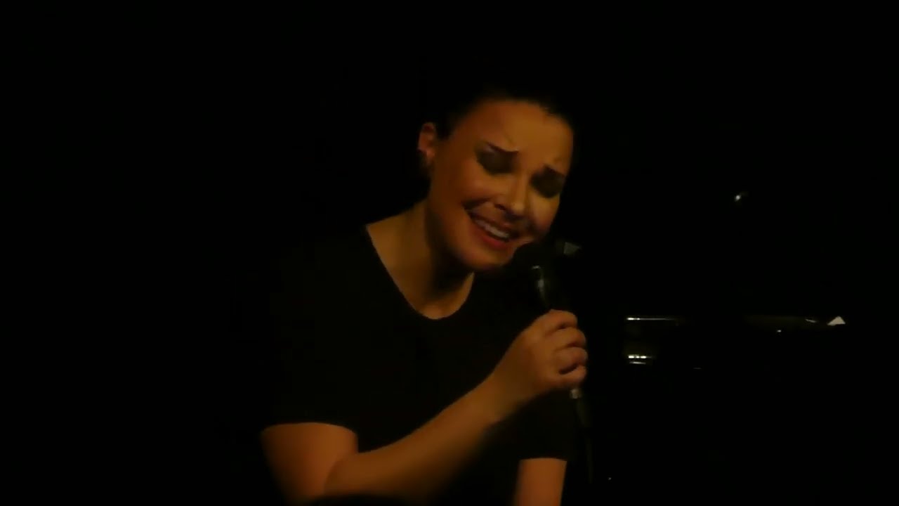 Anne Sila Je reviens te chercher (G.Bécaud) @Le Pic Petit Ivry Cabaret Ivry-sur-Seine 13/02/2026