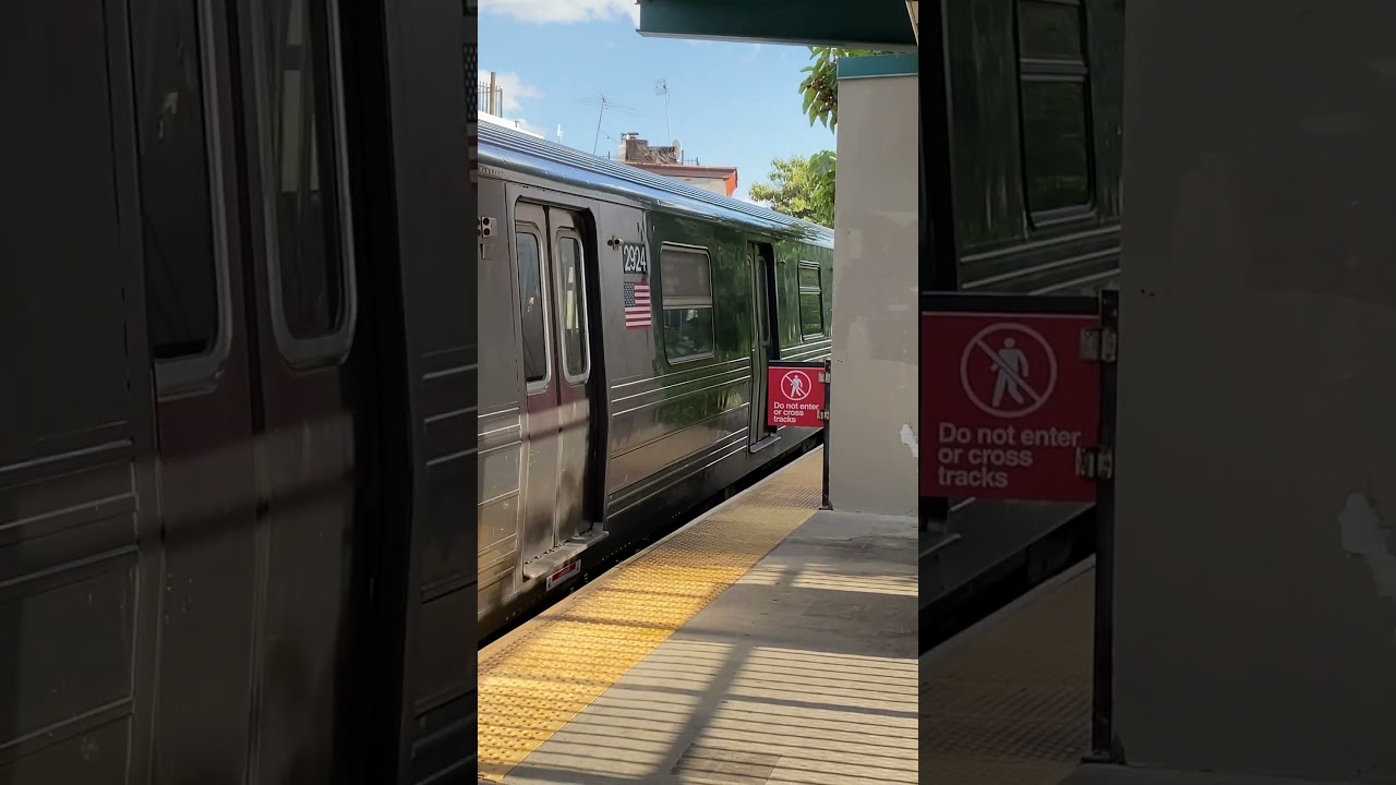 New York City Subway | Franklin Avenue Shuttle Arriving at Franklin Avenue  #newyorkcitysubway #mta