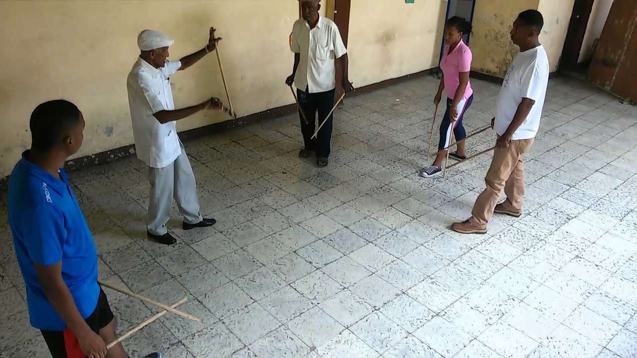 Cruza "Tigre o Jinete" - Esgrima de Machete