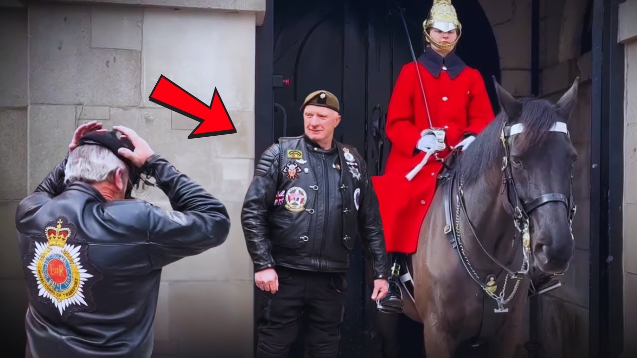 Wenn Veteranen tiefen Respekt vor der k&ouml;niglichen Garde zeigen.