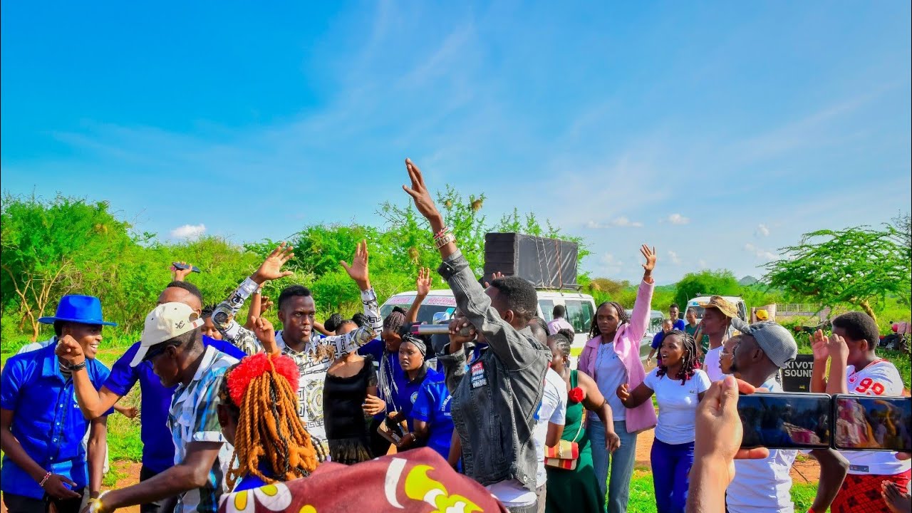 Meshack Mwaki with His Parents  full performance Hodi Hodi Ngo Ngo...