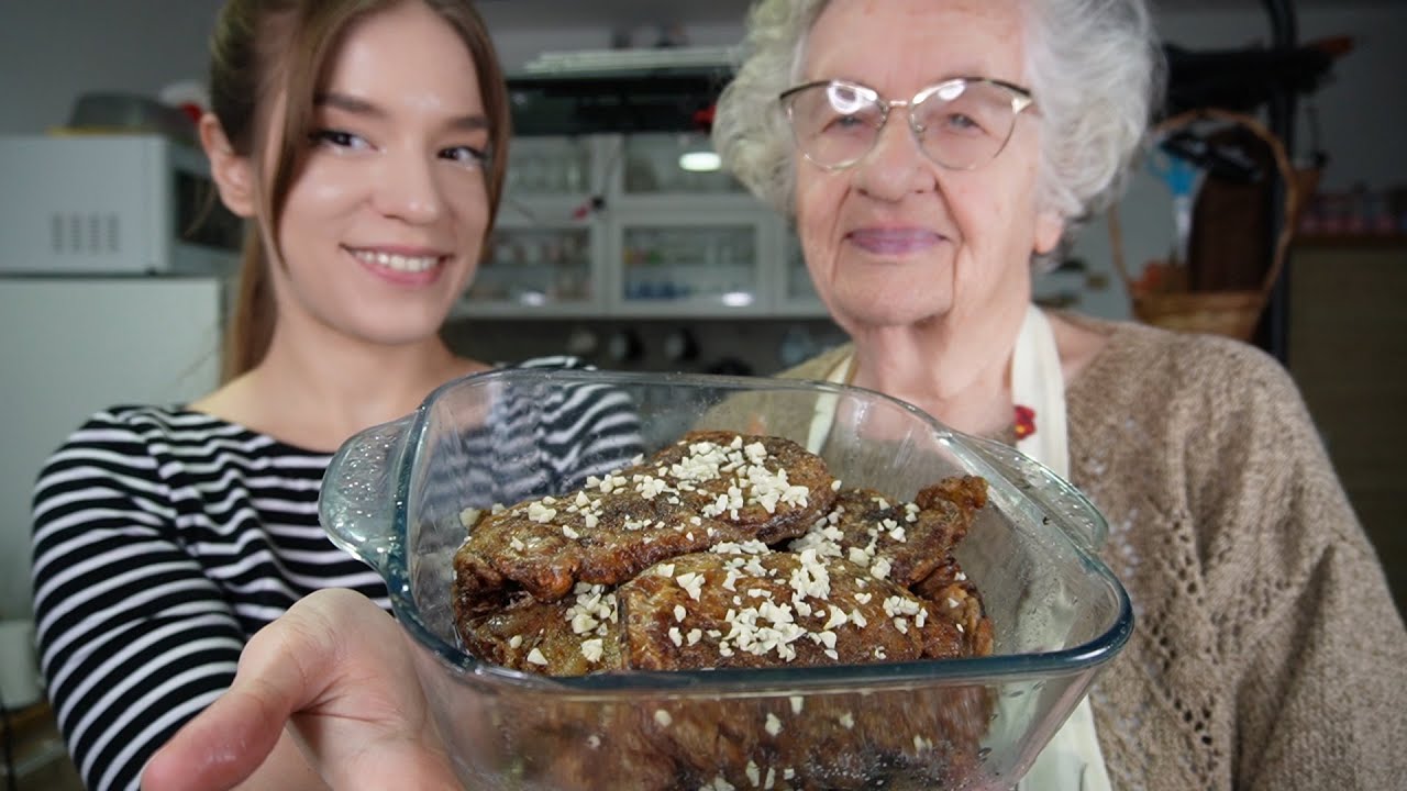 Baka uči unuku šta je PRAVI TRADICIONALNI RUČAK! Džigerica u maramici / skrami