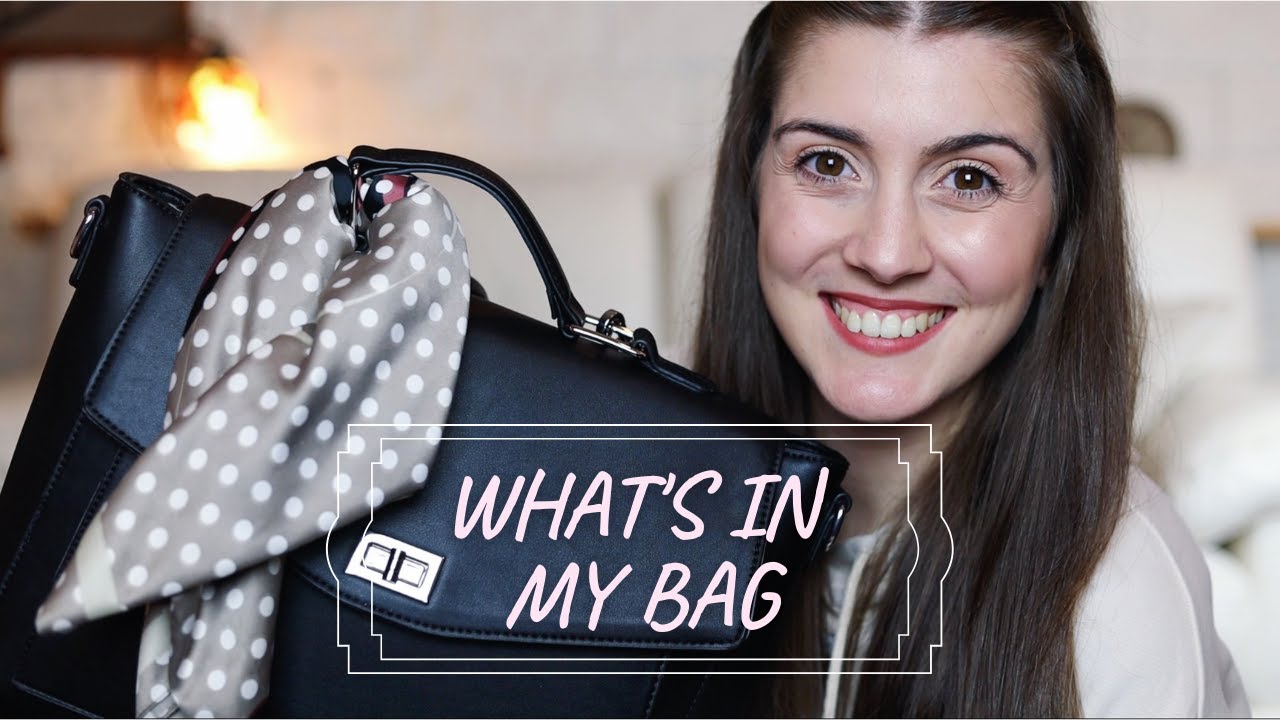 What's In My Bag - Cosa c'è nella mia borsa | Karen Elizabeth