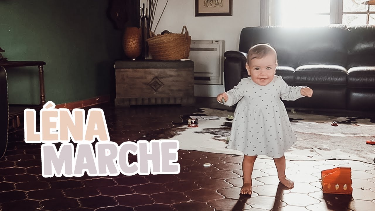 LES PREMIERS PAS DE LÉNA