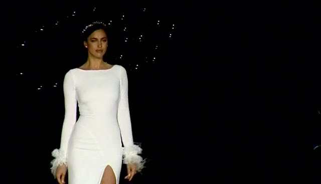 Capas, pedrer&iacute;a y espaldas de infarto, las propuestas en moda nupcial para 2017