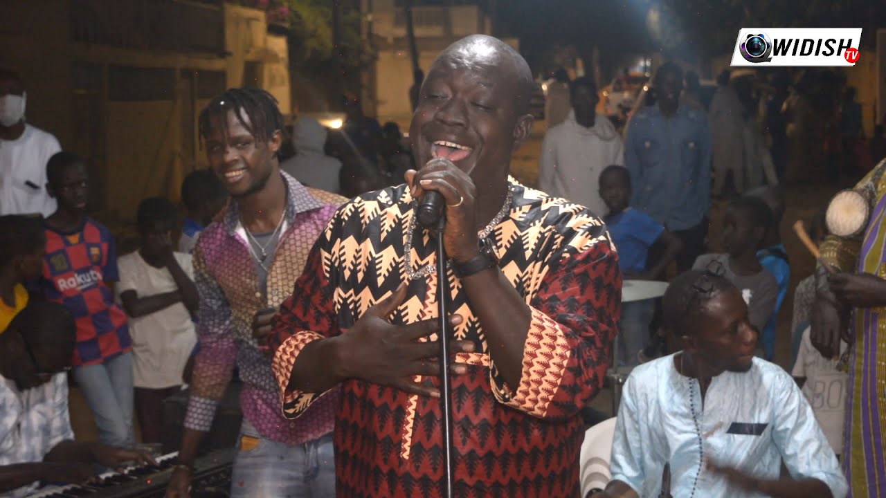 Basse Taye en live à Saly