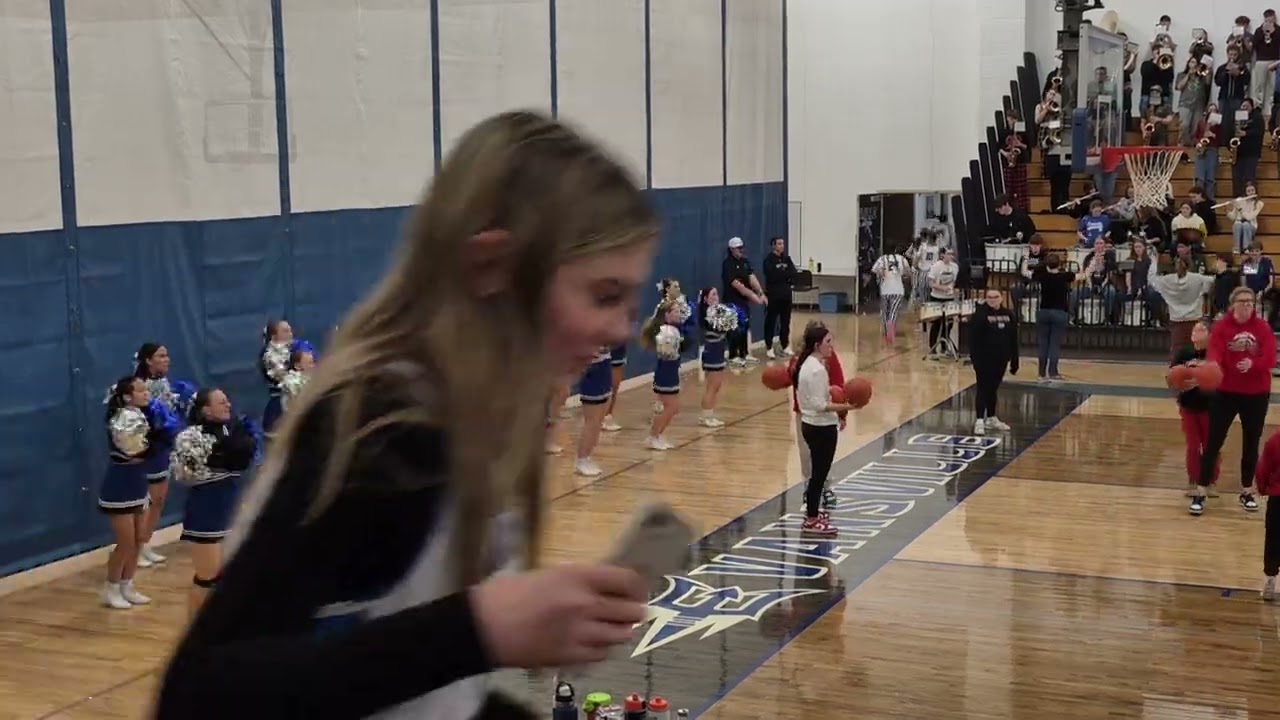 Pregame 2 cheer girls bb 1/8/26