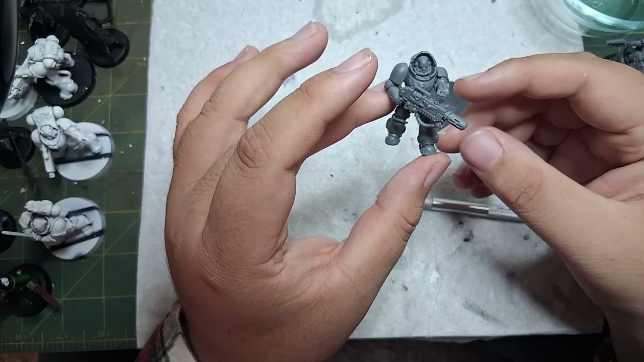 Chill and Build | Warhammer 40K Eradicator Squad [3]