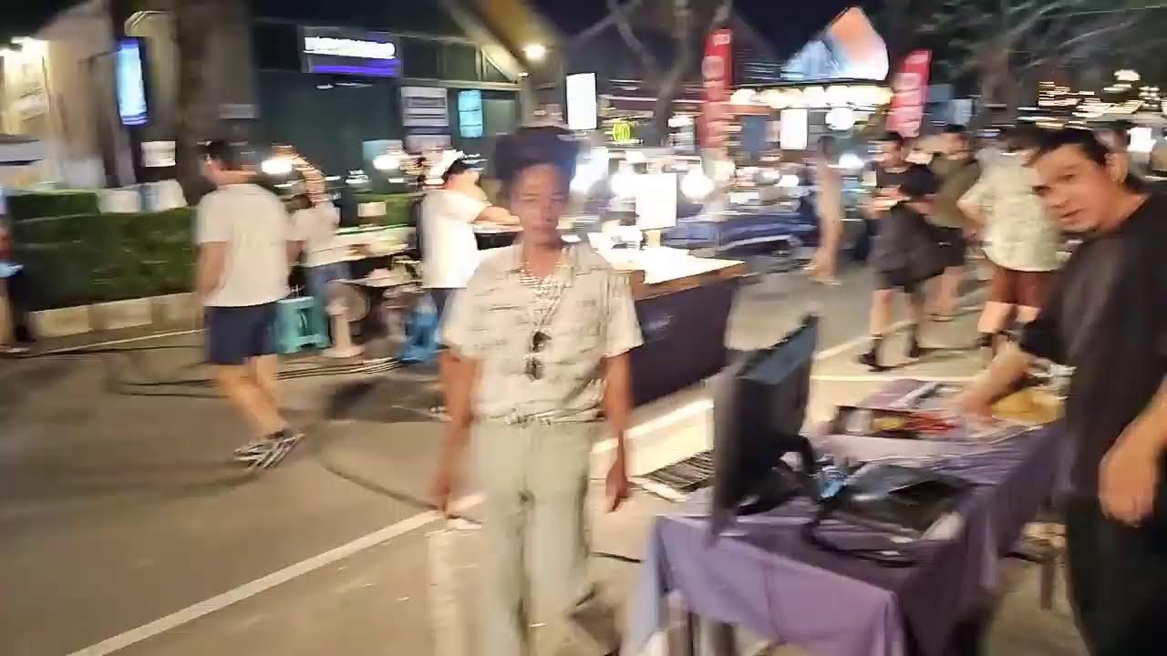 NeneRoyal Streaming At Fun Friday Night Market