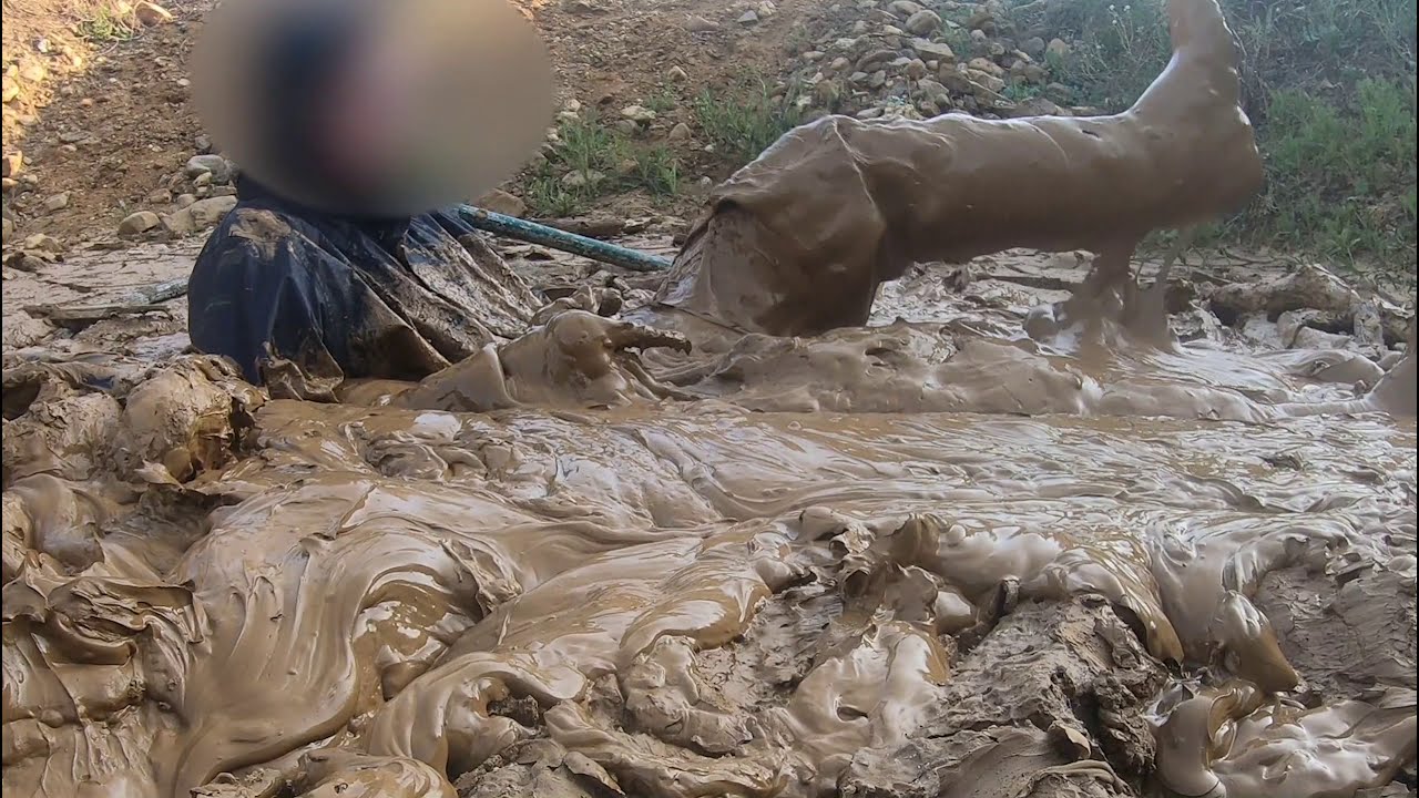 First time in waders in quarry mud 4 - Filling up waders