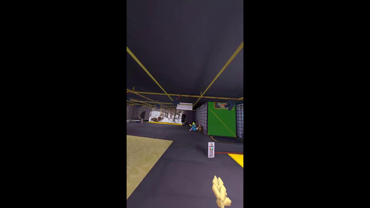 GORILLA TAG LIVE 20 PLAYERS