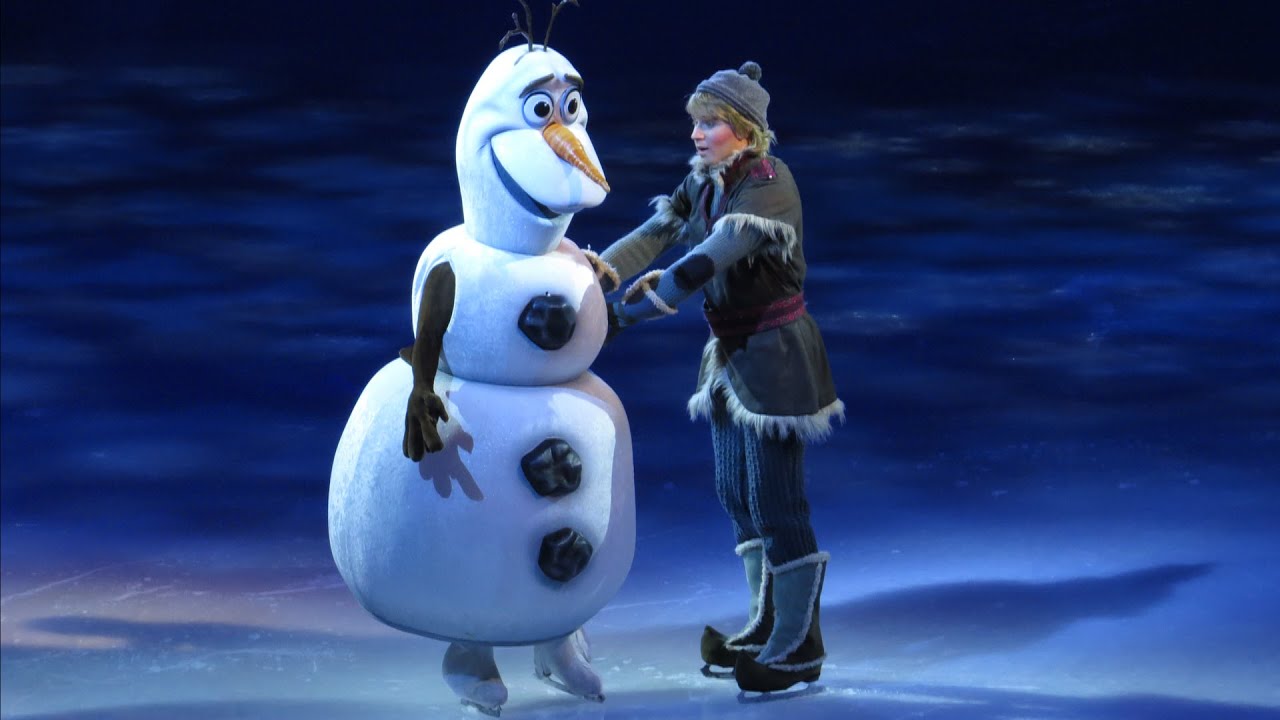 Olaf Makes Live Debut, Meets Anna, Kristoff and Sven in Disney on Ice Presents FROZEN - Warm Hugs