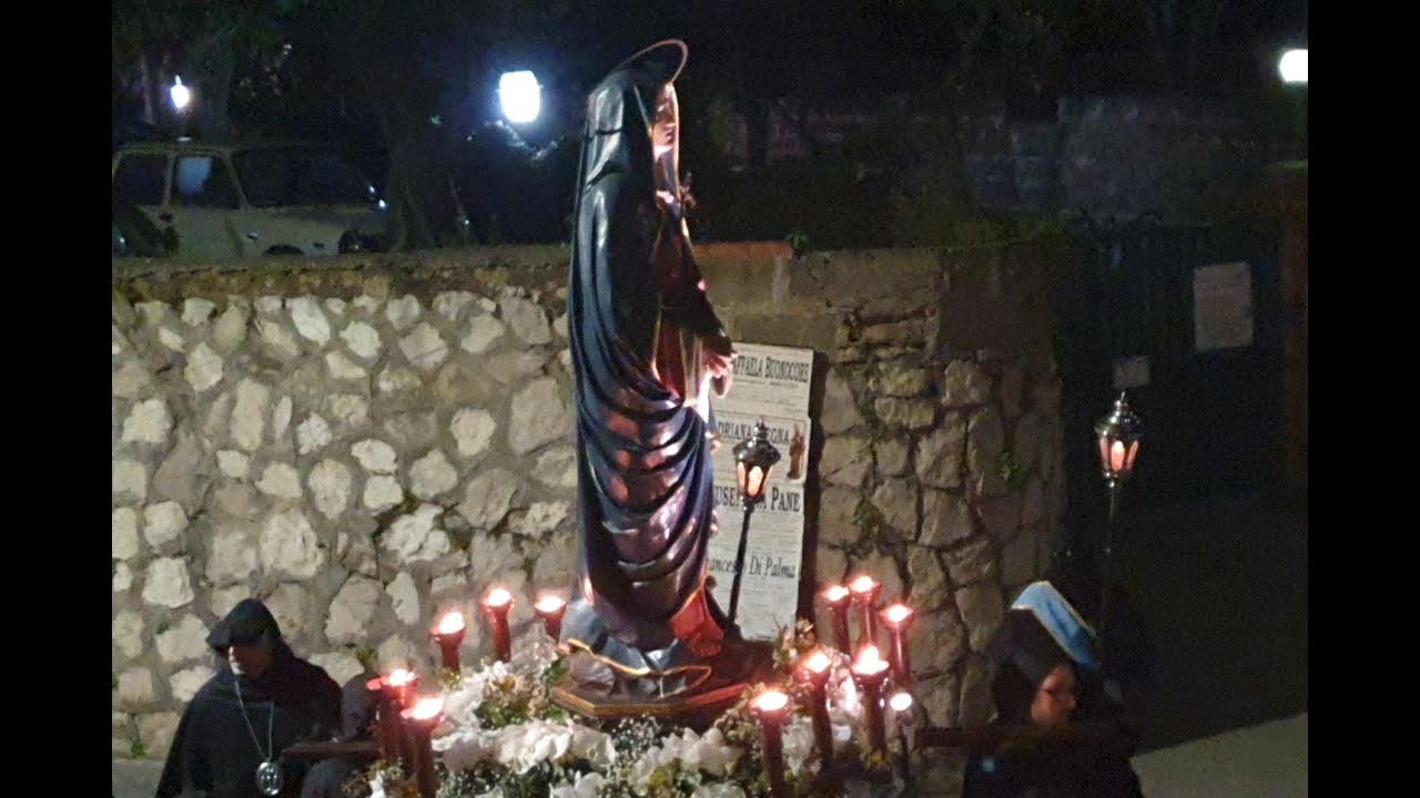 Meta - Processione nera dell'Arciconfraternita della SS. Crocifisso e Pio Monte dei Morti