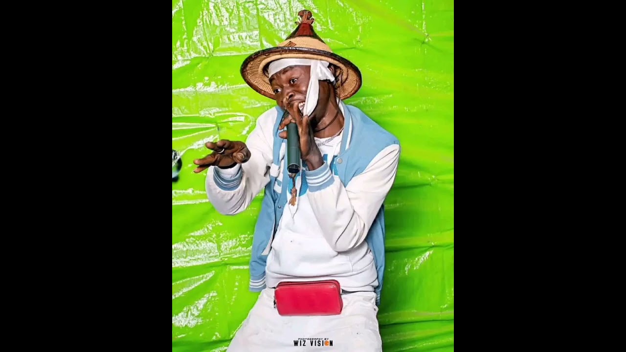 Bassi cigaretta Kaïra Touré