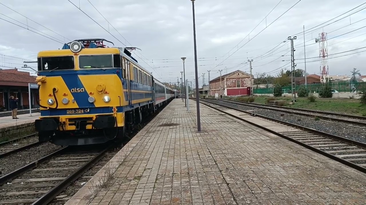Tren de las gachas 2024 entrando en Alcázar.