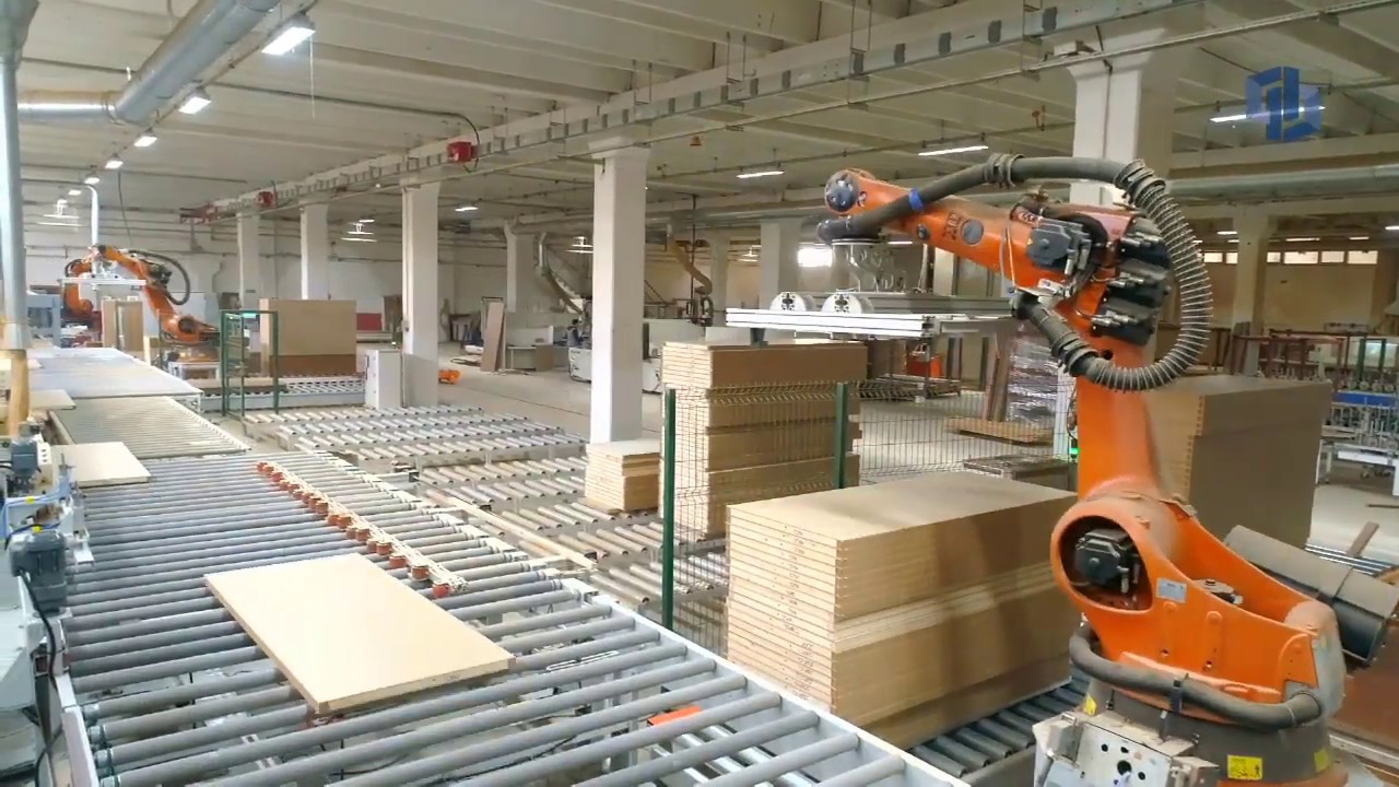 Hızlı Robotlu Kapı Ebatlama Hattı 4.0