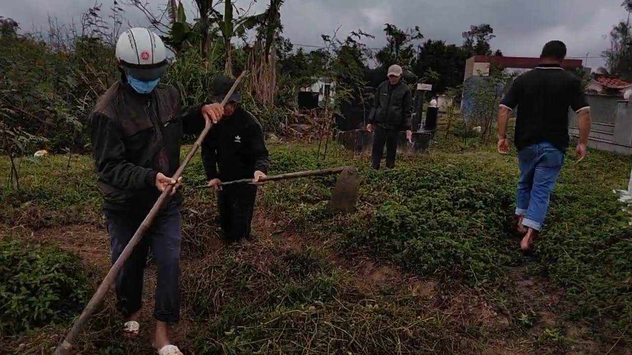 Ngày mồng mười tháng chạp là ngày tảo mộ bên nội 