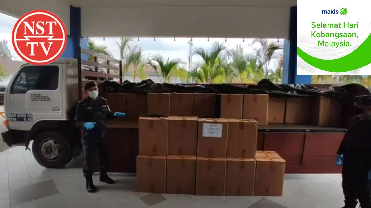 Lorry driver nabbed, RM660,000 worth of smuggled cigarettes seized
