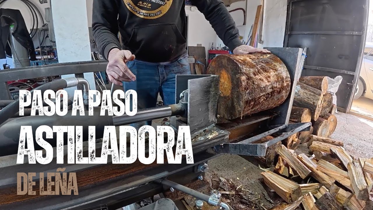 Astilladora de leña hidráulica con motor de gasolina.