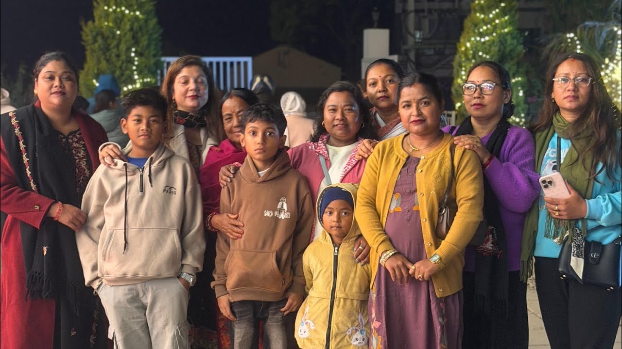 आ बाट आमा ll नेपाली फ्लिम ll परिवार र साथी ll संग हेरियो 