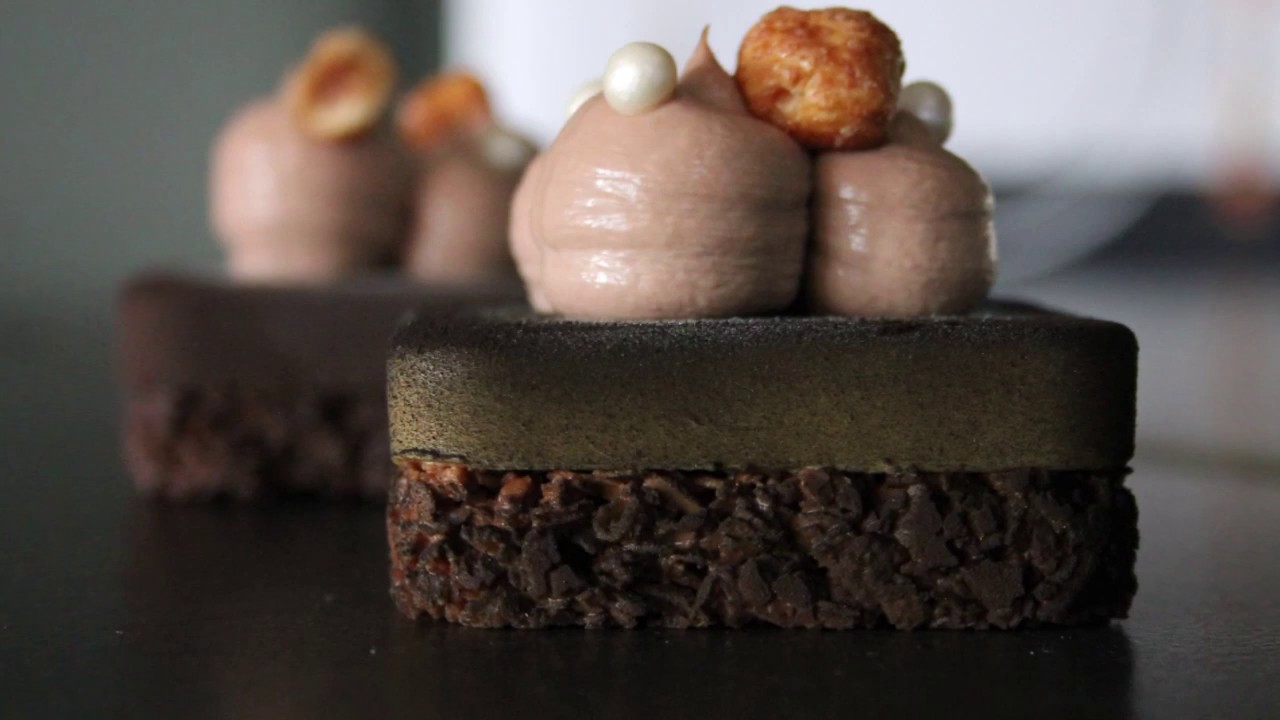 Croccante ricomposto e namelaka Orizaba 39% con cremoso alla nocciola piemontese