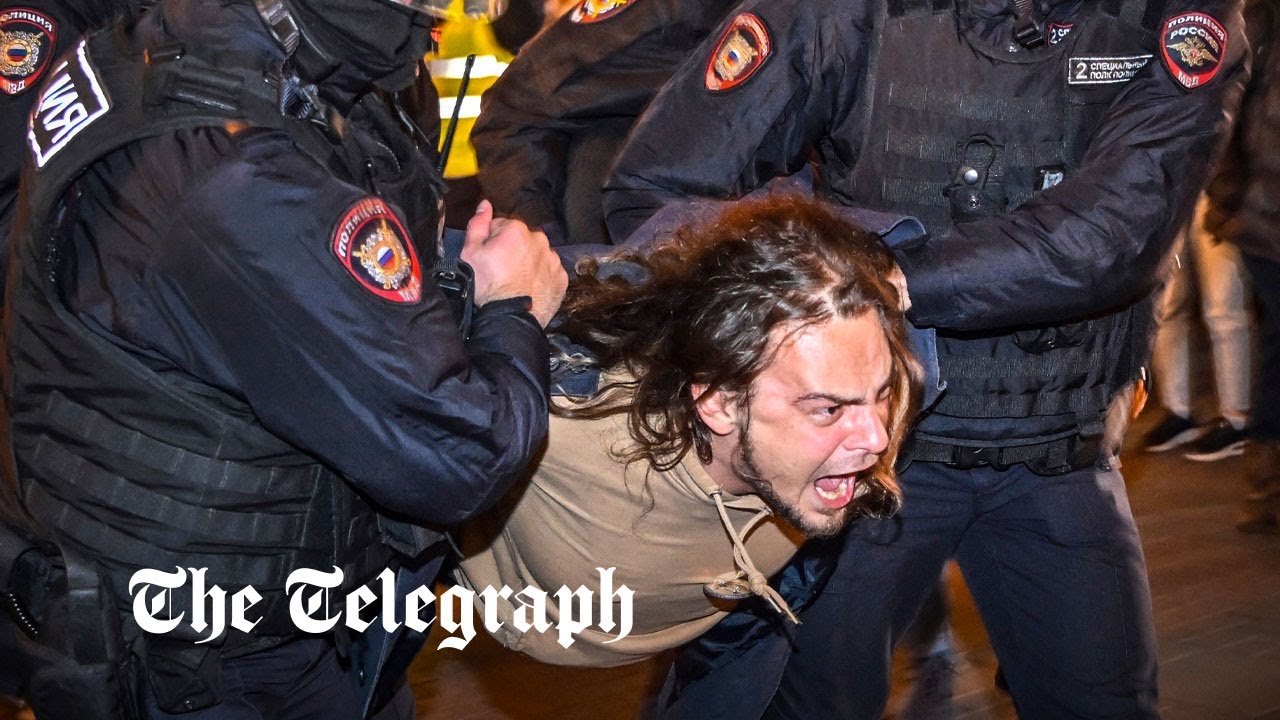 Violent arrests in Russia: Protesters rallying against Putin's war mobilisation