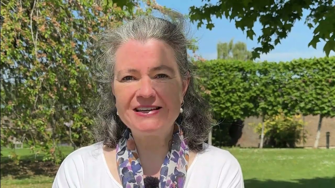 How do you study undergraduate physics at Cambridge?