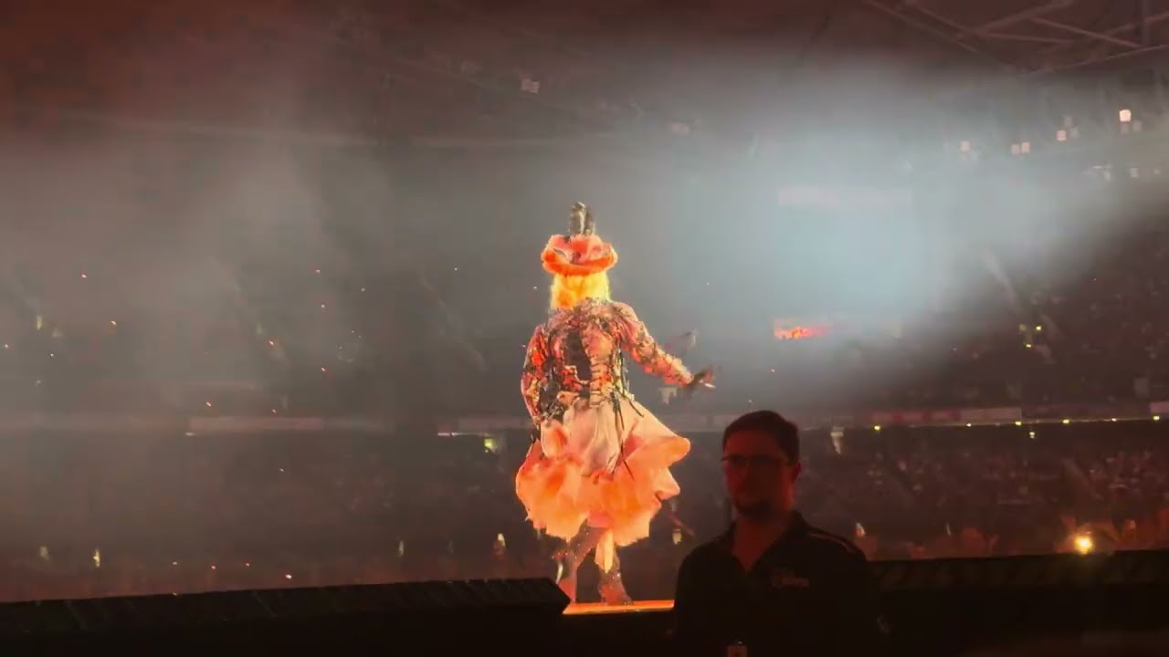 LoveDrug - Lady Gaga (Mayhem Ball Melbourne 05/12/2025)