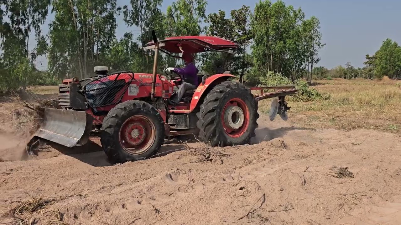 ดันต่อไม่ยูคาแรงๆโหดๆ🚜🚜#ฝากกดติดตามด้วยนะครับ #รถไถ #automobile 
