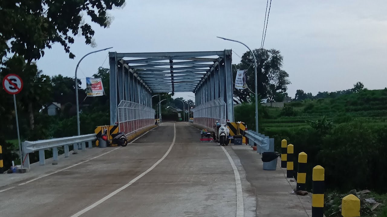 Jalan jalan pagi dari dusun sengon ke arah jembatan bubak 
