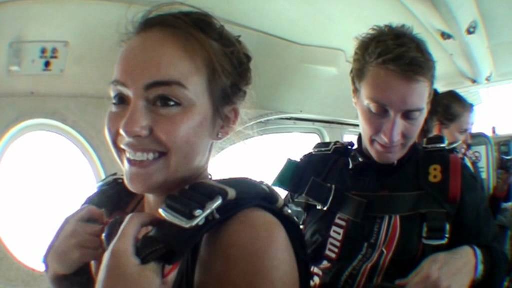 MY SKYDIVE-DUBAI 2012