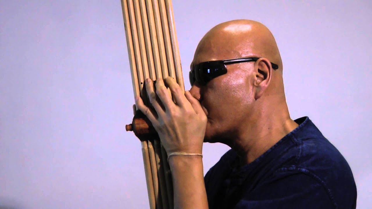Bounseung Synanone playing Lam Phu Tai