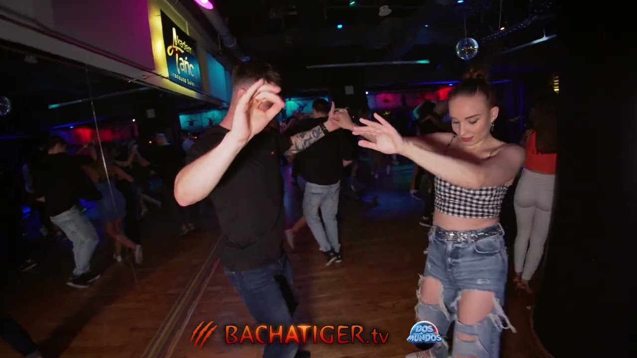 Hubert & Julita  🪐 Cuando volveras 🪐 Bachata - Dos Mundos