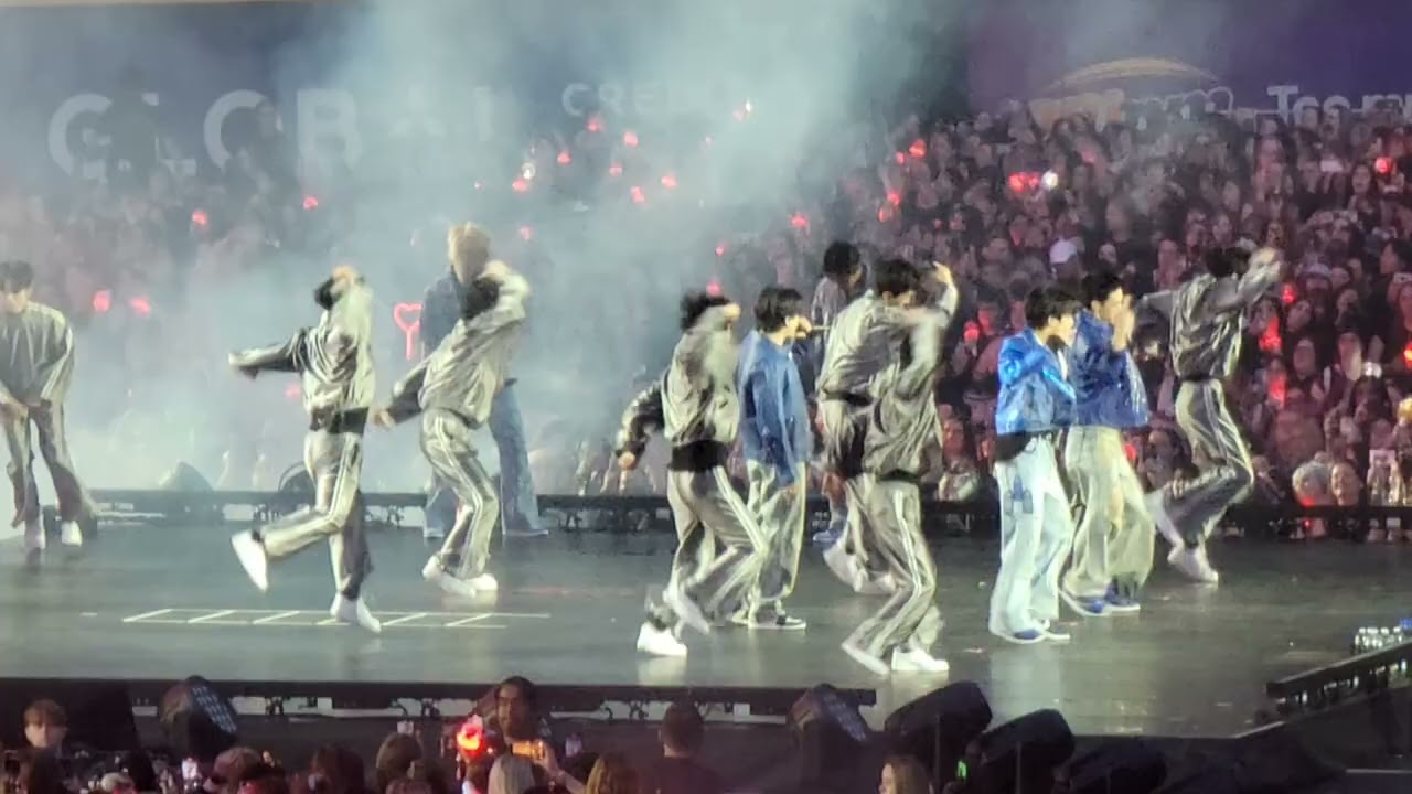 Stray Kids 