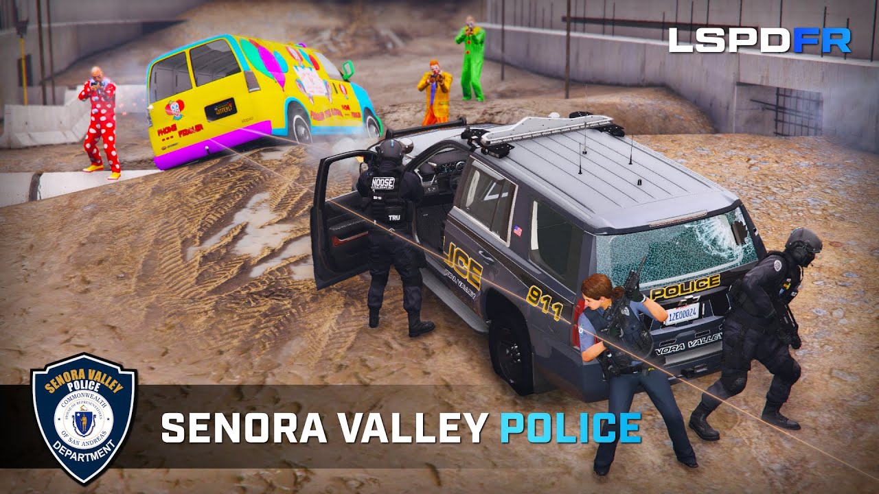 Heist Crew Gets Stuck in a Ditch | Senora Valley Police | GTA5 LSPDFR