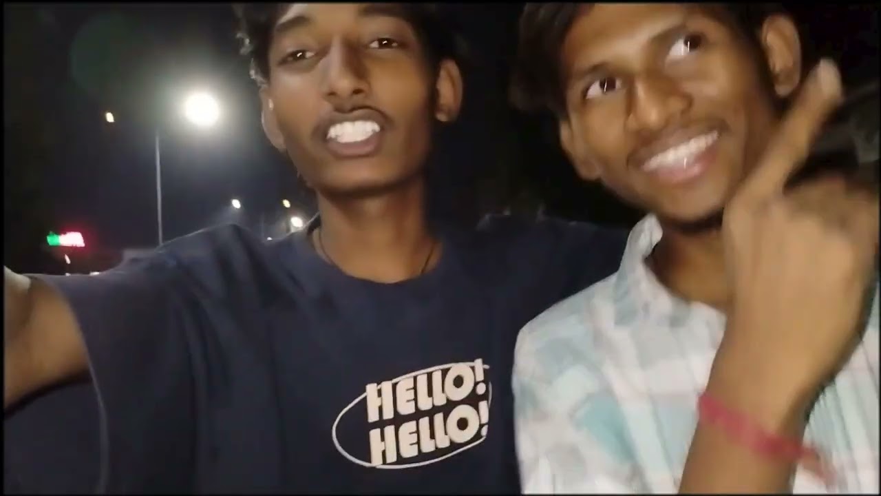 Vlogging ka day-3 (aaj ka seen Boht fanyy hei) 😅Aaj Mera dost chadee pe vlog bana ne aaya 😂😂#vairal 