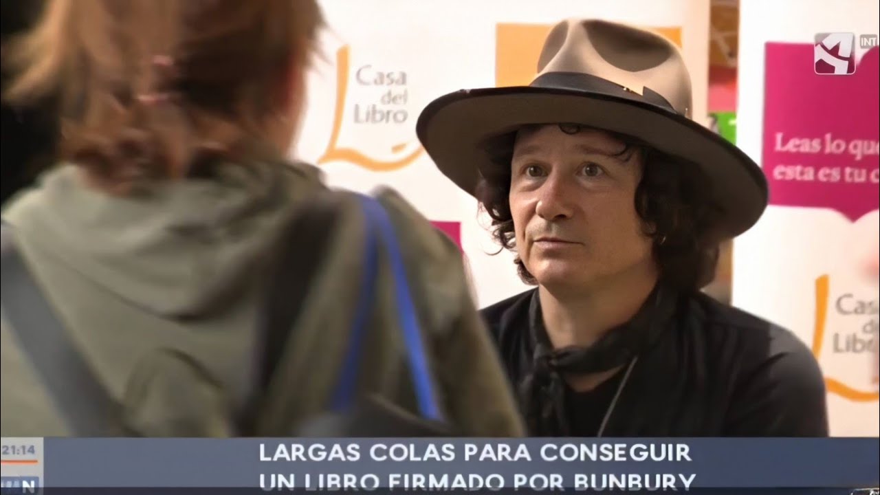 Reportaje: Enrique Bunbury firma de autógrafos 'MicroDosis' Madrid 🇪🇸. 03.31.2023