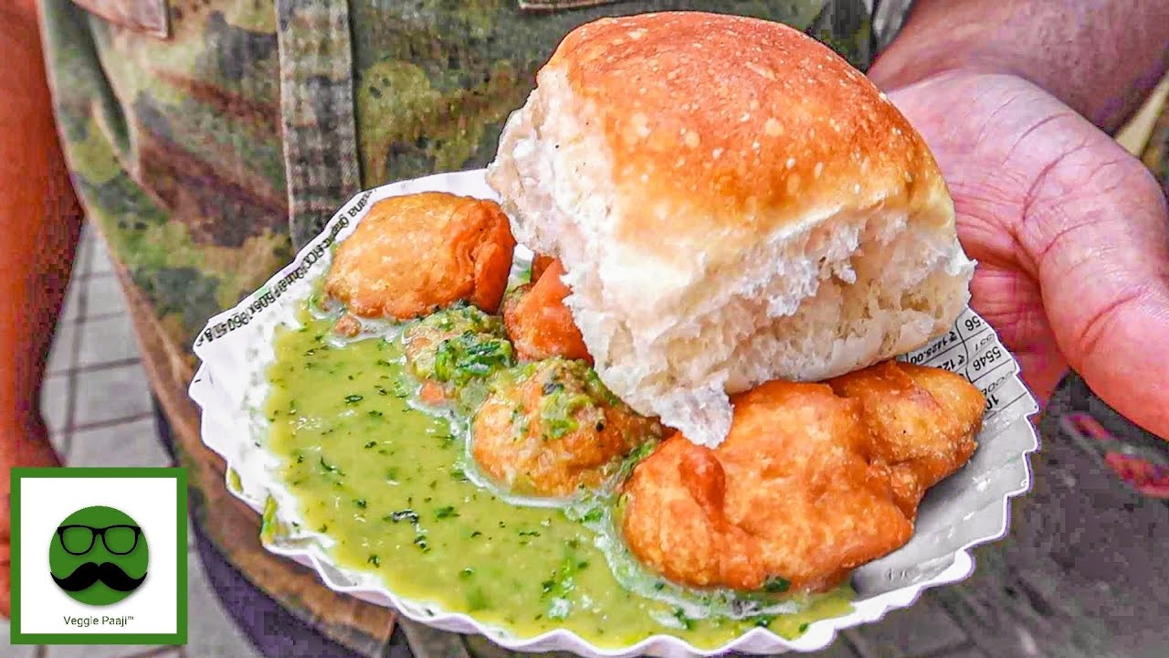 Mumbai Street Food ka Jugaad | Indian Food Tour | Kamlesh Modi | Veggiepaaji | VIP Vada Pav & More