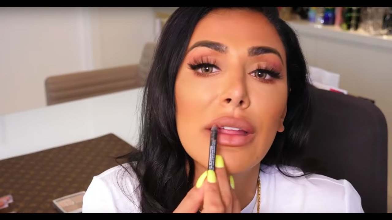 How to fake a lip job!