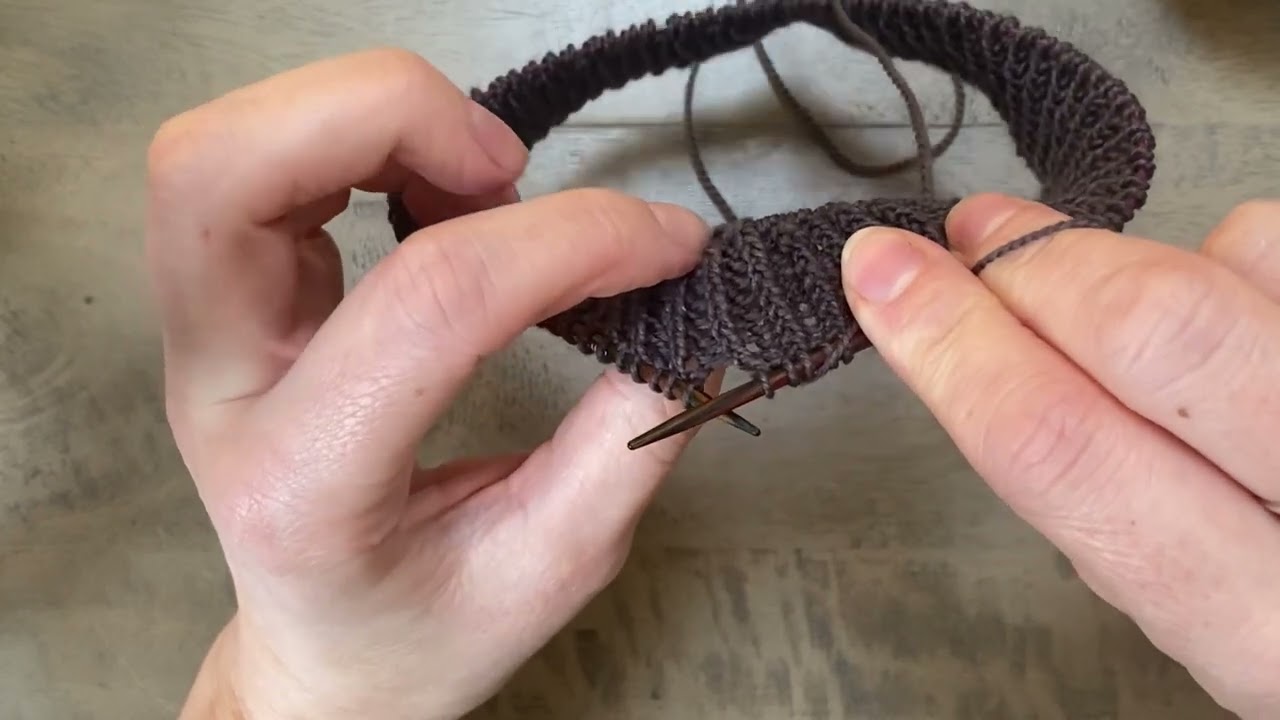 Working Short Rows into a Ribbed Neckband