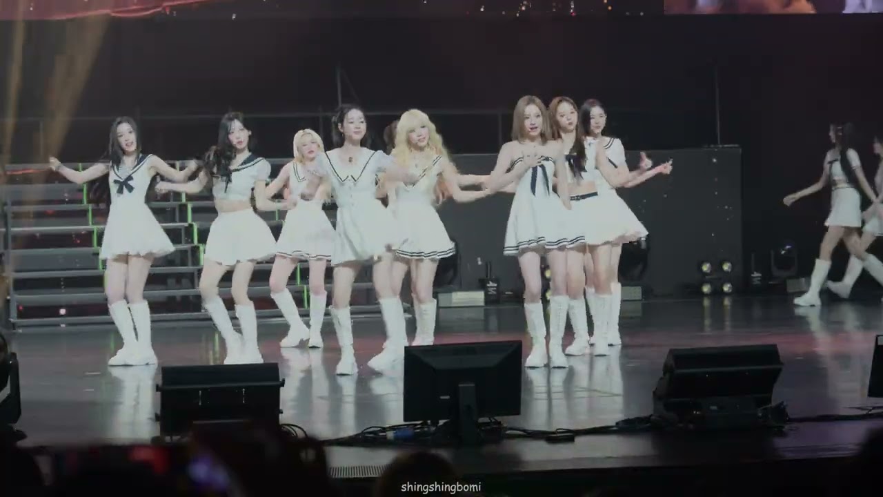 [4K]250802 트리플에스 tripleS 'INTRO+Rising' Fancam 직캠 @tripleS A Live 25 in Macau