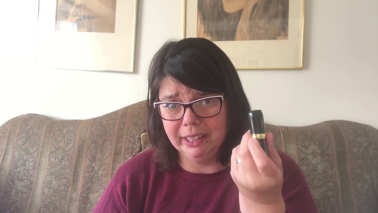 Tips, tricks and hacks with empty lipstick tubes