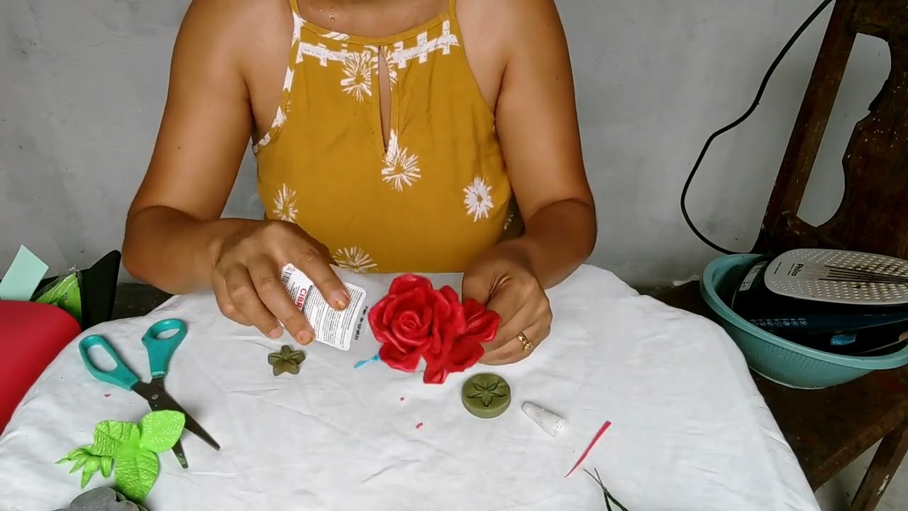Rosa 🌹 feita com o frisador da Camélia