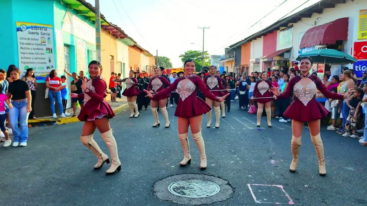 Banda Musical de Berlin en el desfile de correos de Sonsonate 