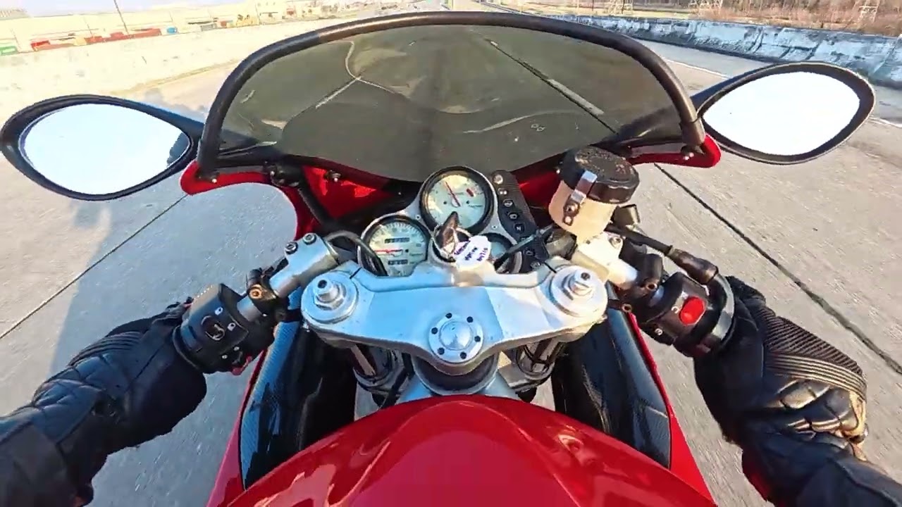 Triumph T595. Lets Ride! 