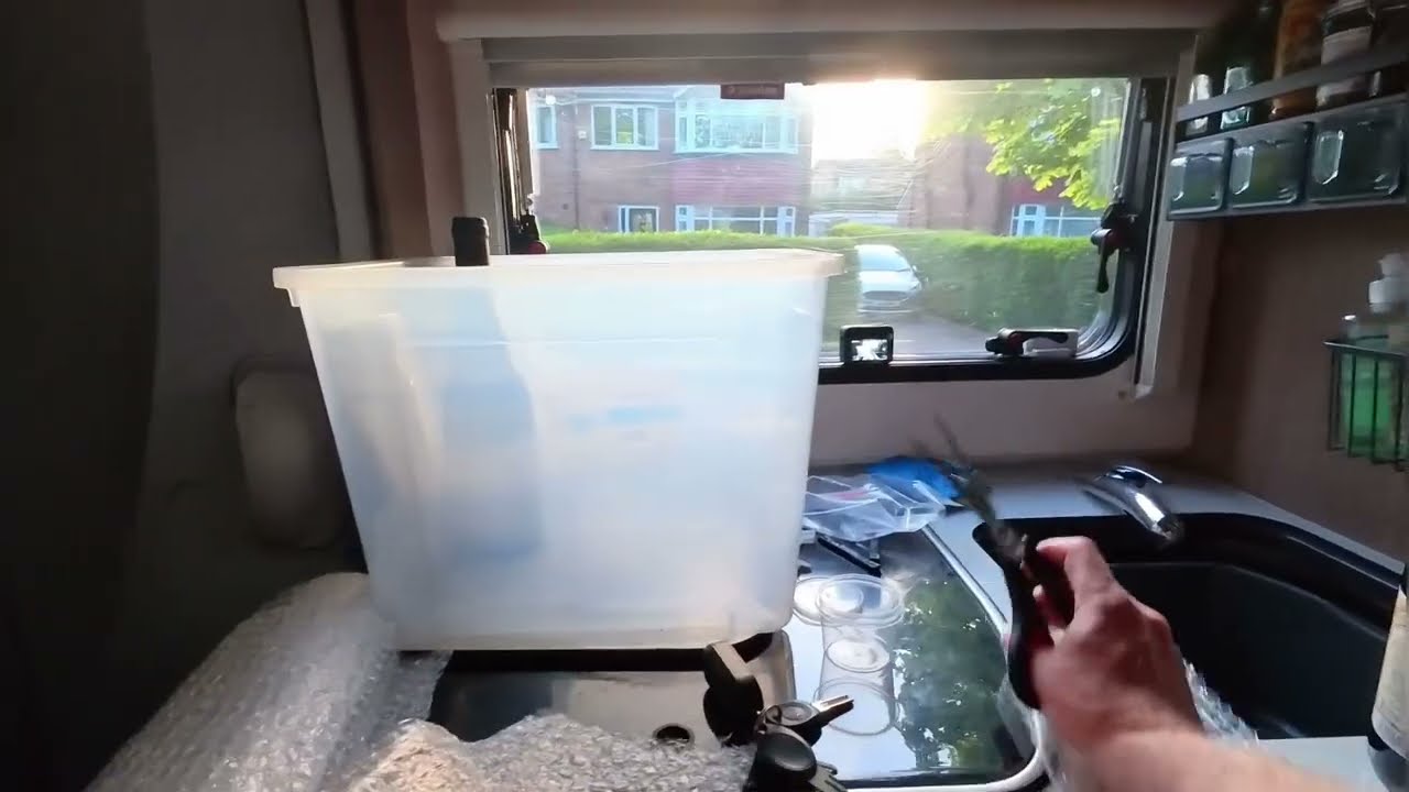 Fixing leaking motorhome taps | Reich Twist broken
