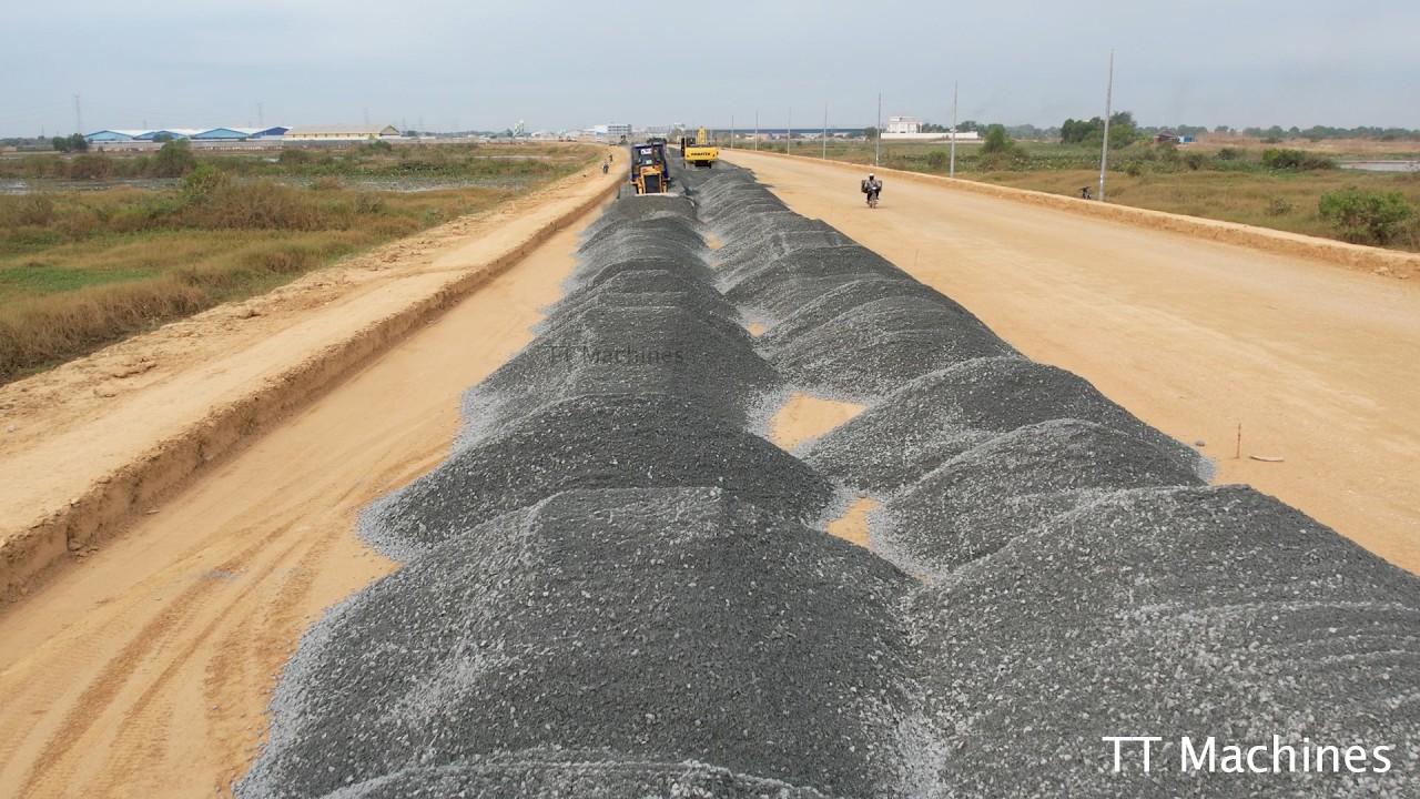 Great Work !! Skills Full Driver Spreading Gravel Making Foundation High Way Road By Dozer D41P