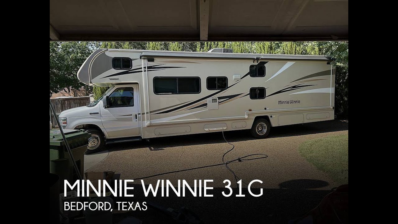 Used 2018 Minnie Winnie 31G for sale in Bedford, Texas