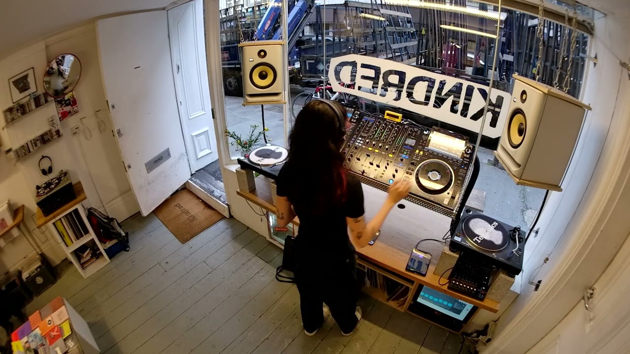 TIA COUSINS 28.05.24 // KINDRED RADIO